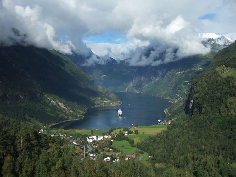 mit-dem-fahrrad-ans-nordkap.de fahrrad nordkap thumbs fahrrad-reise-tour-dscf2761-norwegen.jpg